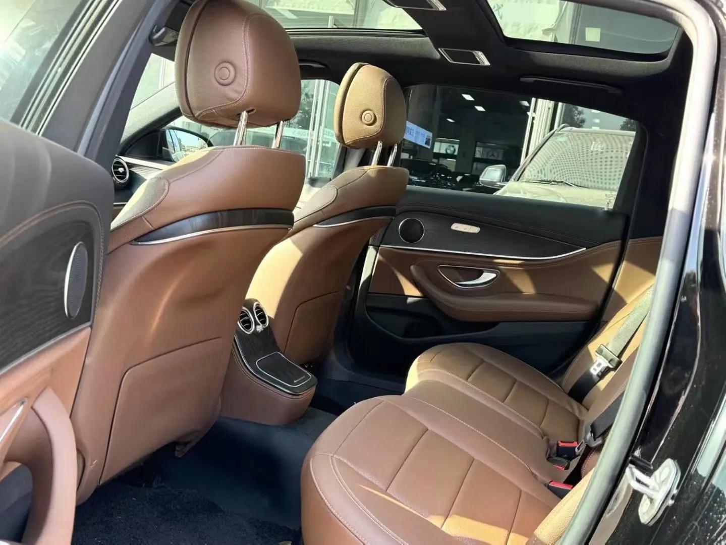 Mercedes Benz E-Class 2023 E 300 L Fashion 4
