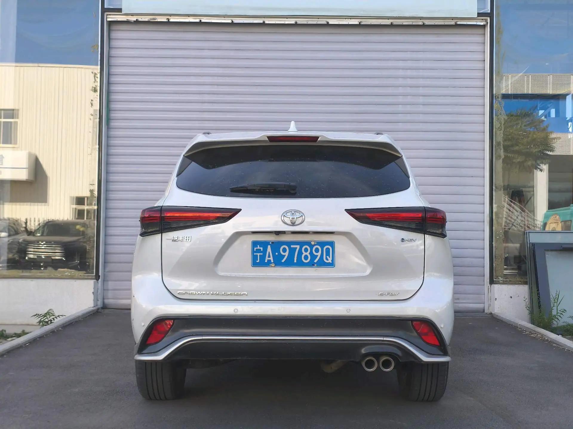 Toyota 2024 Crown Landfang HEV 2.5 CVT 4WD Prestige Automatic 8