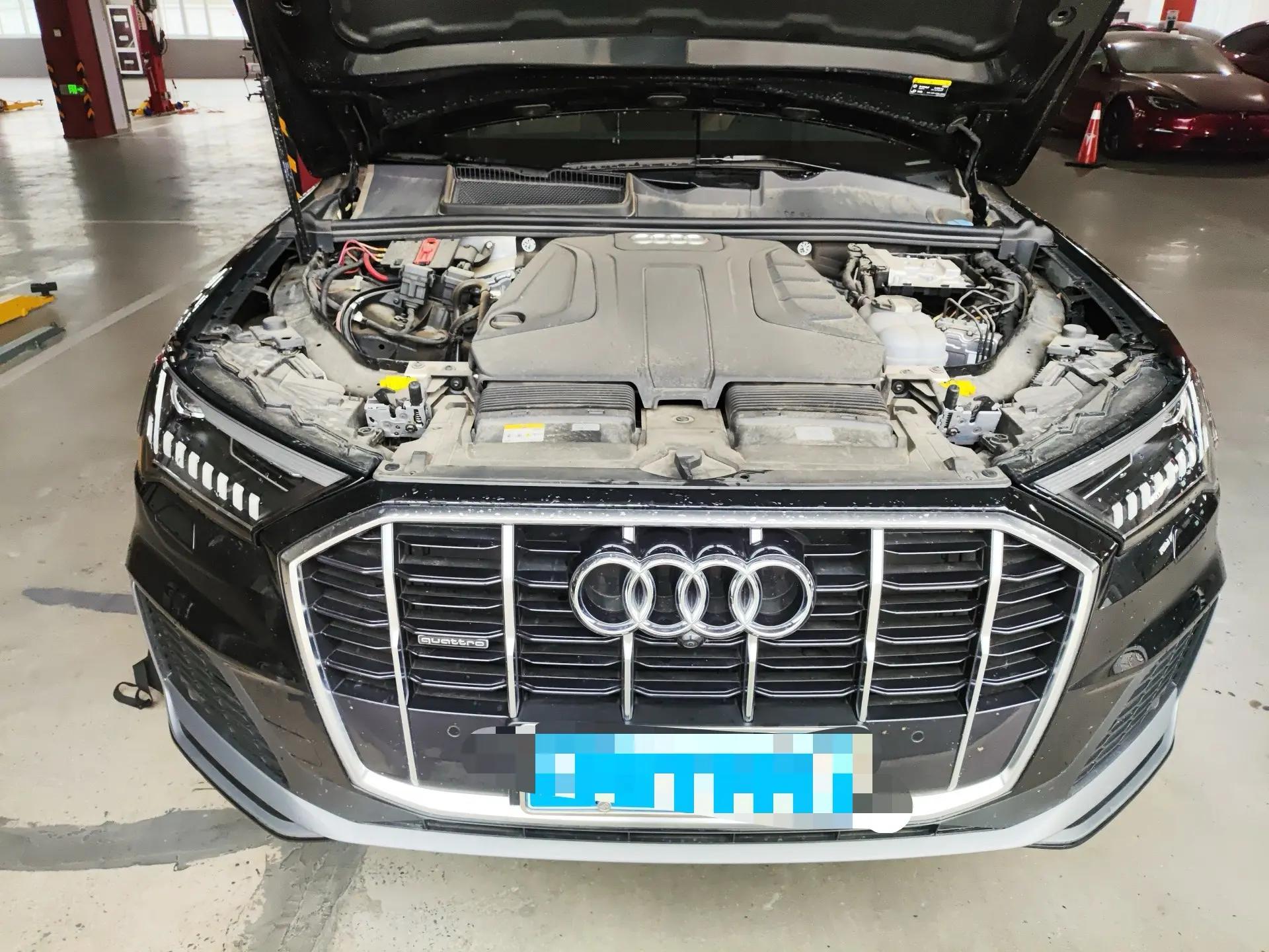 Audi Q7 (Imported) 2023 Q7 2.0TFSI 45TFSI Quattro S line Sport Automatic 7