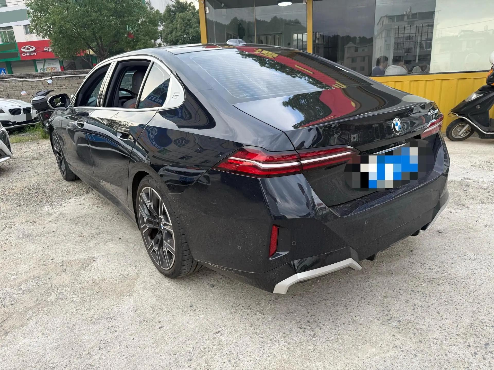 BMW 5 Series 2024 530Li 48V 2.0T Luxury Model M Sport Package Automatic 6