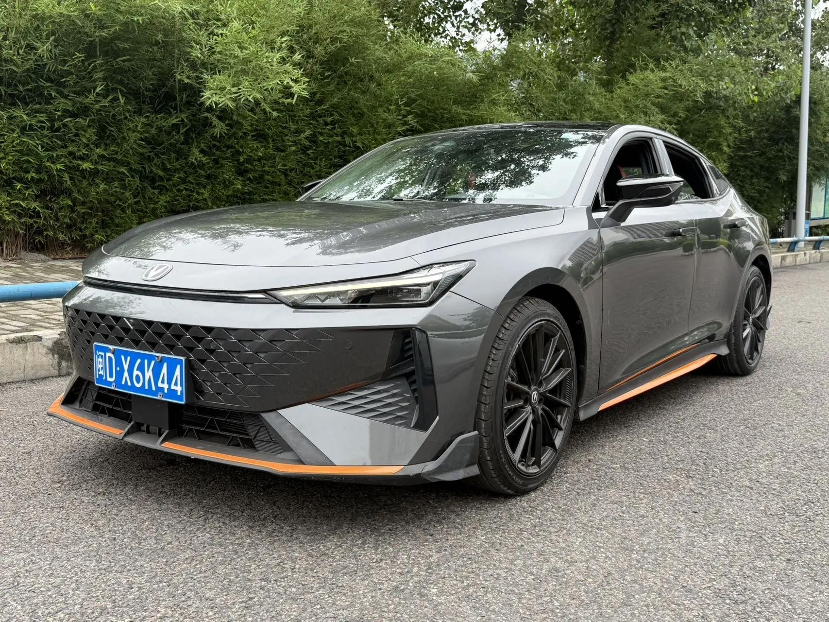 ChangAn 2024 UNI-V 1.5T Prestige Sports Automatic
