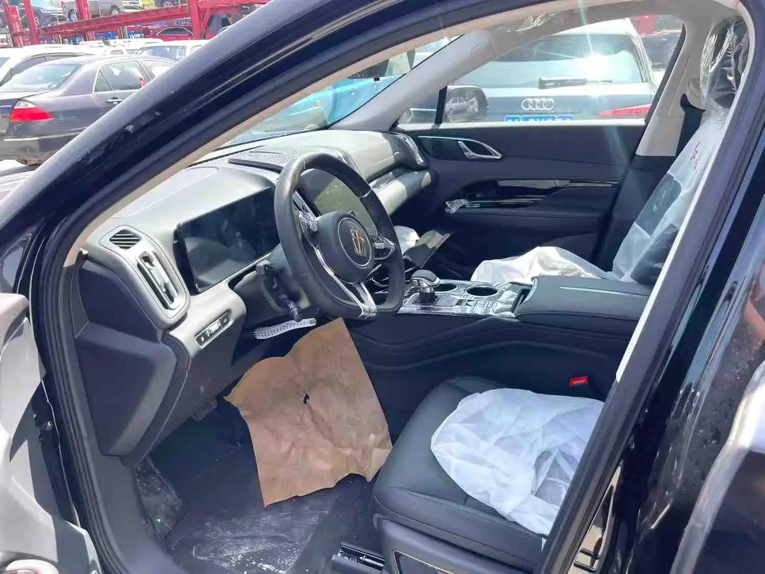 HongQi 2025 HS3 PHEV 1.5T 117km Strong for PLUS Edition Automatic Gear 2
