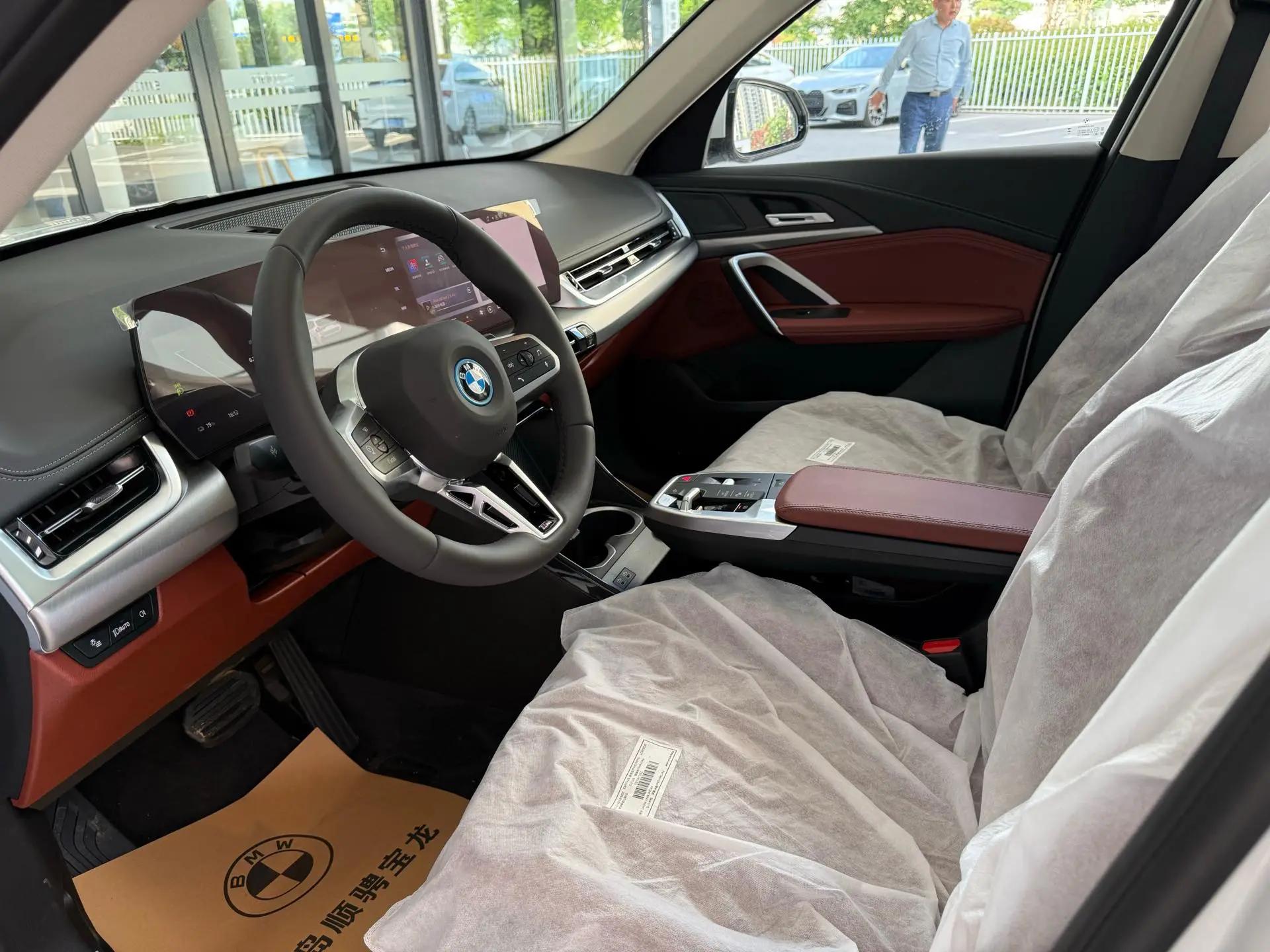 BMW 2026 iX1 eDrive25L eDrive25L m sports suit automatic gear 5