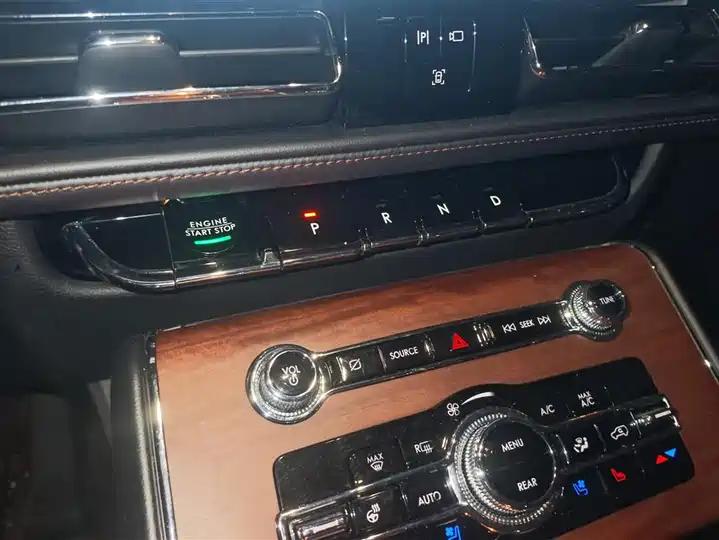 Flying Home 2020 3.0T V6 4-wheel Drive Premium Edition 16