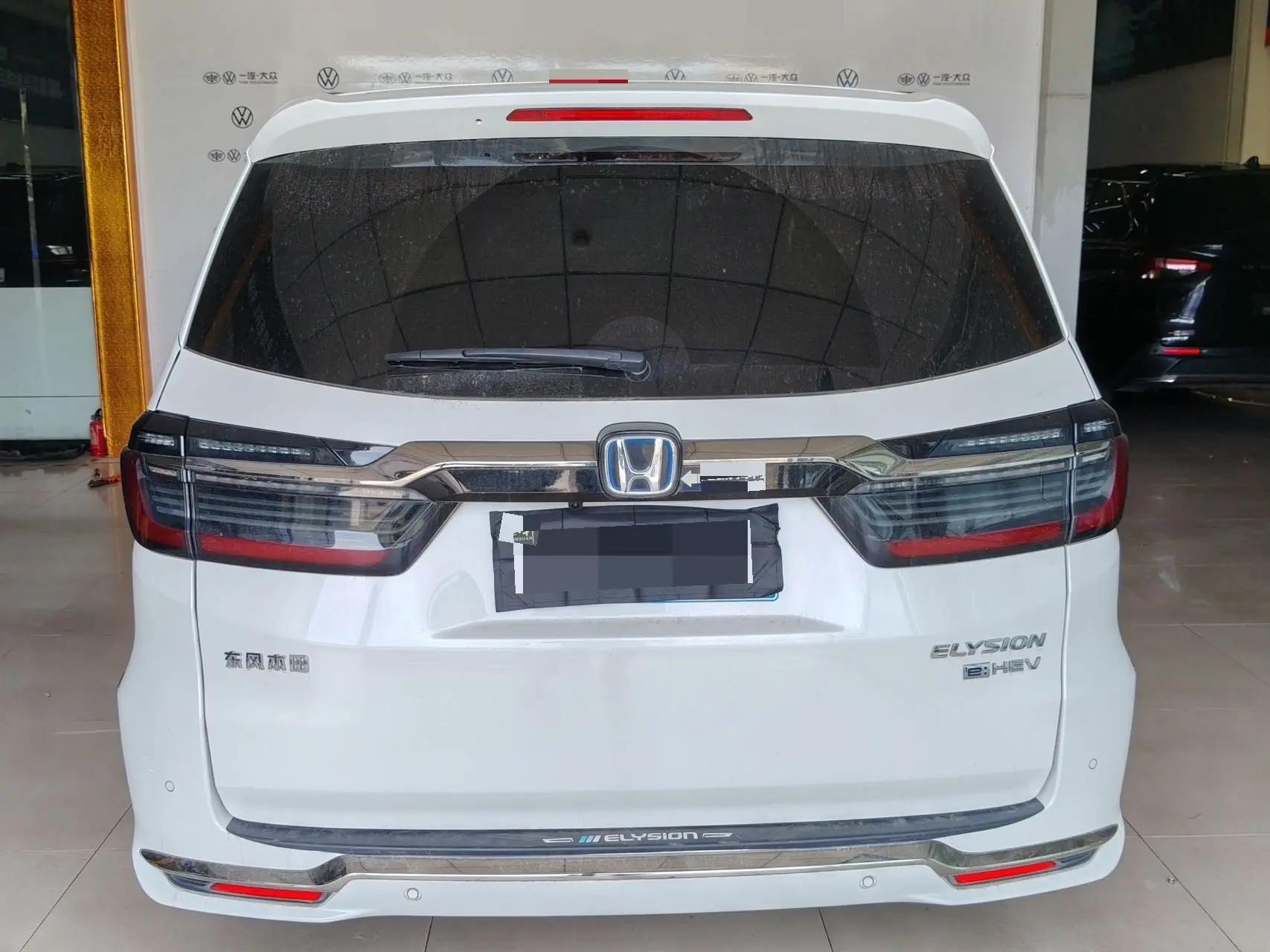 Elyson 2022 2.0L e:HEV Deluxe Edition 8