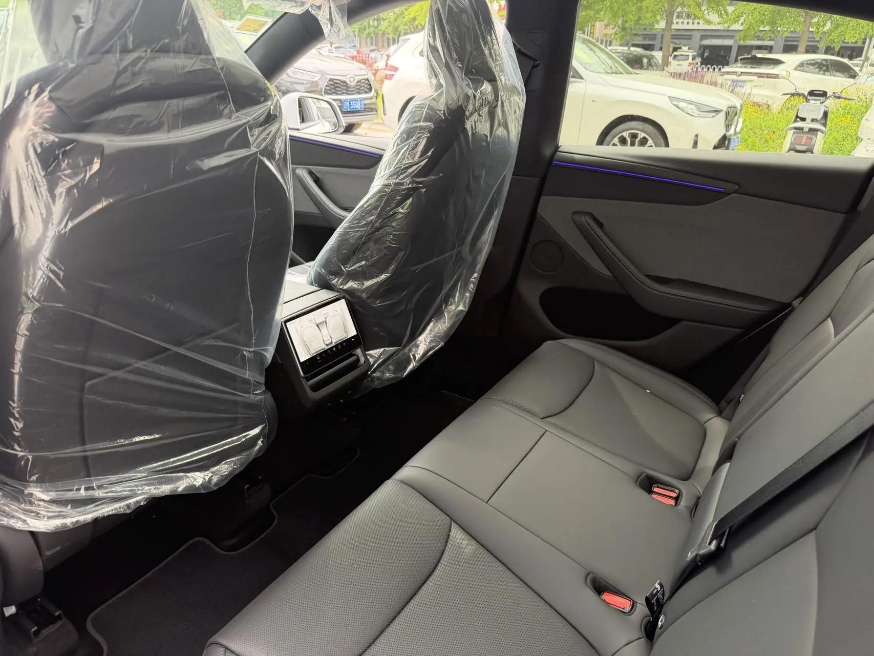 Tesla 2026 Model Y Rear-Wheel Drive Automatic 6