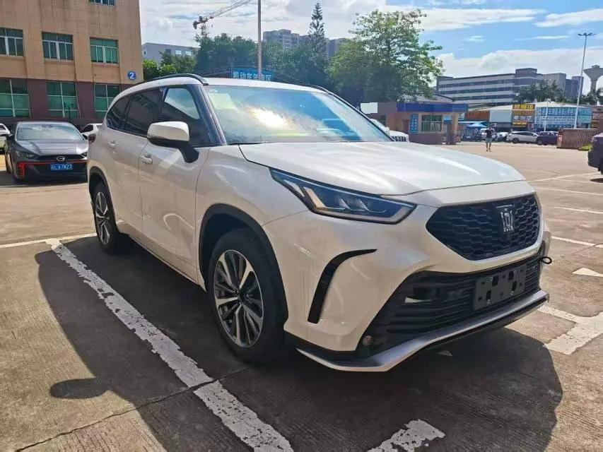 Toyota 2026 Crown Land Release HEV 2.5 Stepless Four-wheel Drive Premium Edition Automatic Gear 3