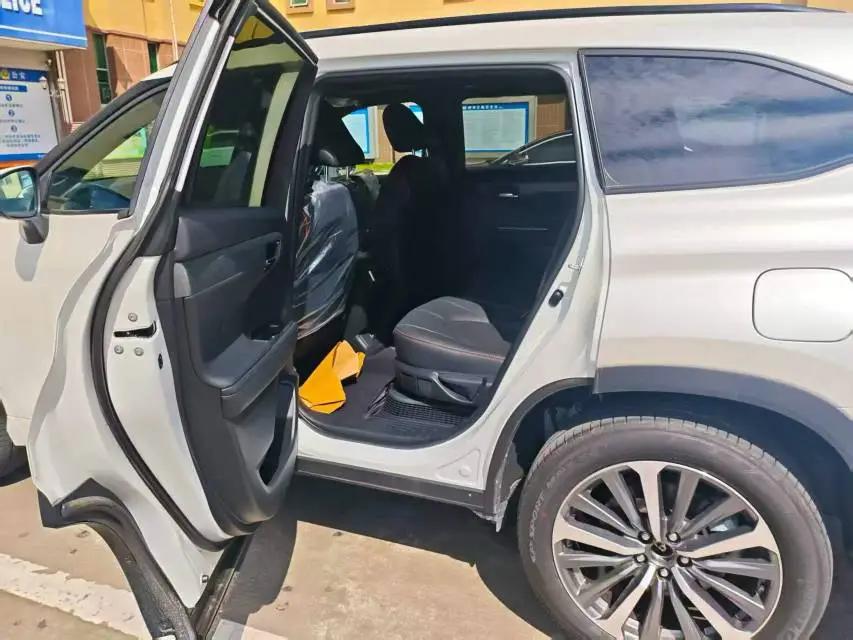 Toyota 2026 Crown Land Release HEV 2.5 Stepless Four-wheel Drive Premium Edition Automatic Gear 7