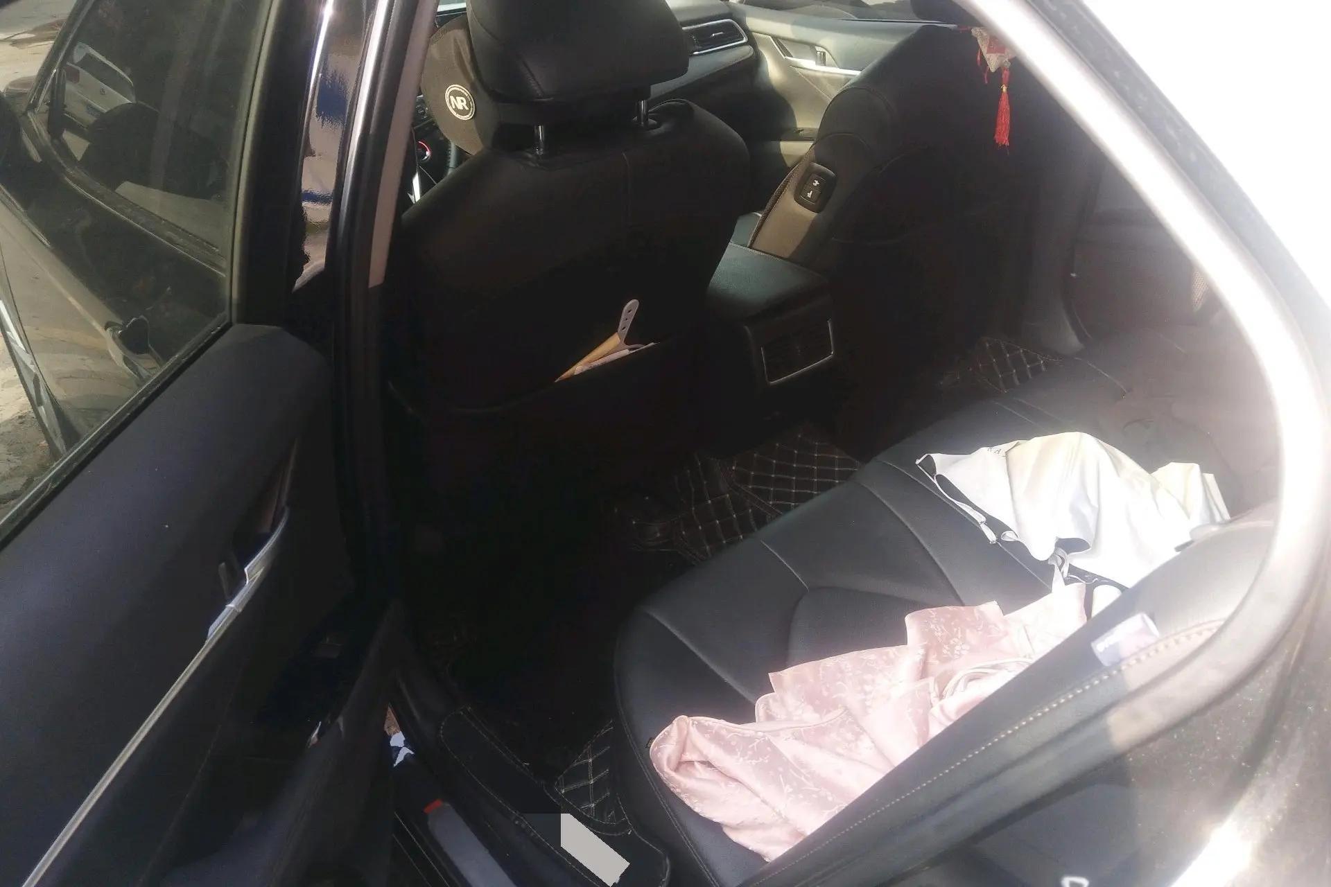 Toyota 2023 Camry 2.0G CVT Luxury Edition Automatic 2