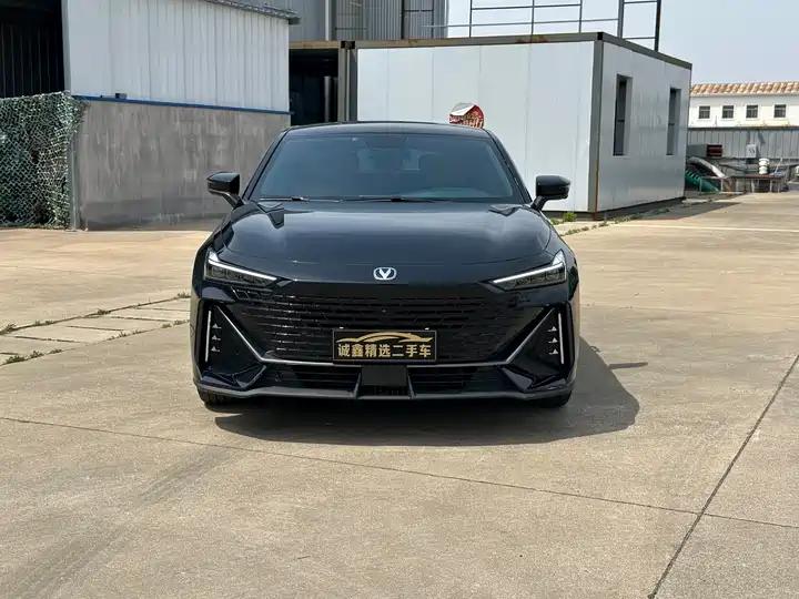 ChangAn UNI-V 2022 1.5T Honorable Model 2