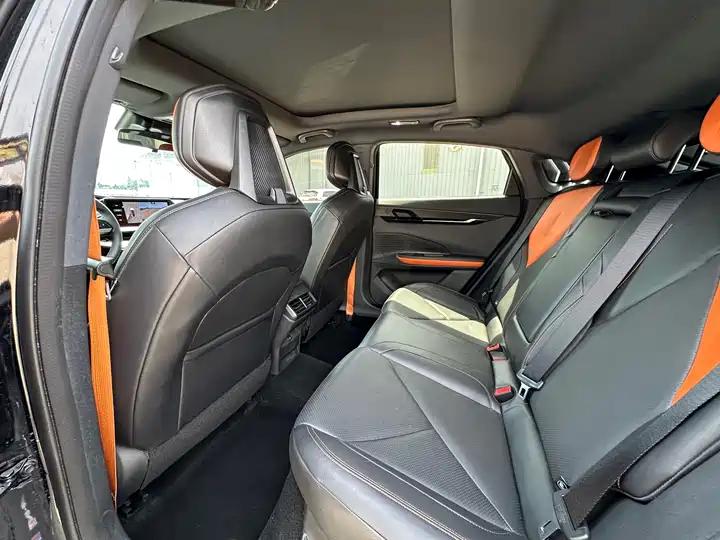 ChangAn UNI-V 2022 1.5T Honorable Model 5