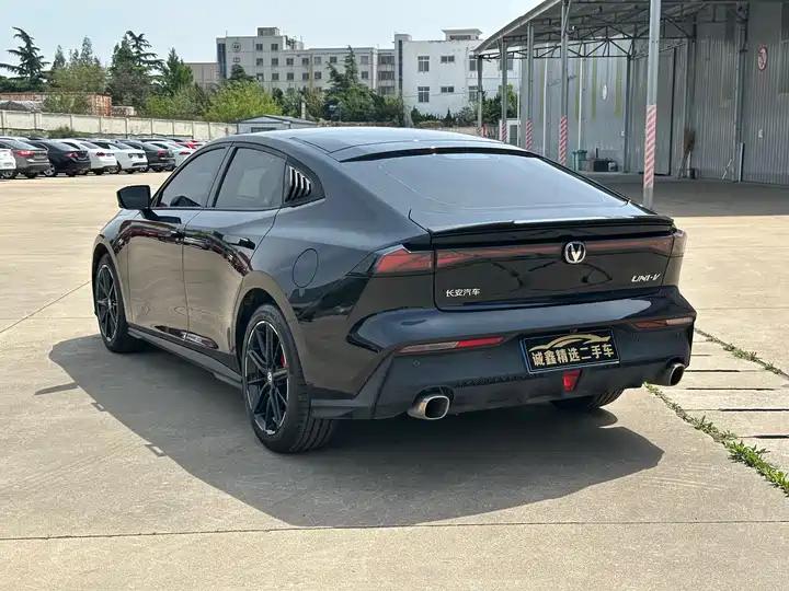 ChangAn UNI-V 2022 1.5T Honorable Model 9
