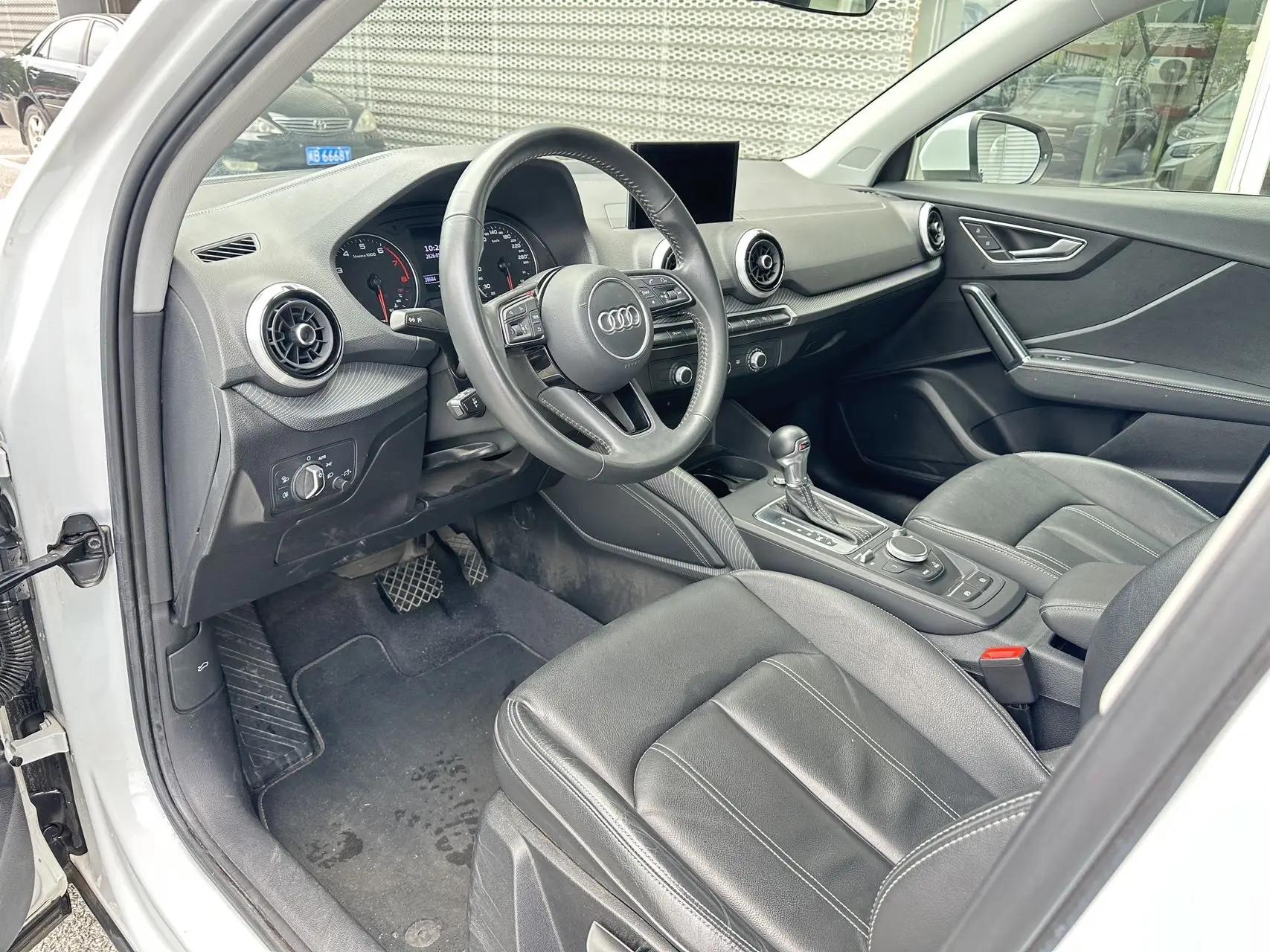 Audi Q2L 2022 35 TFSI Enterprising and Elegant 4