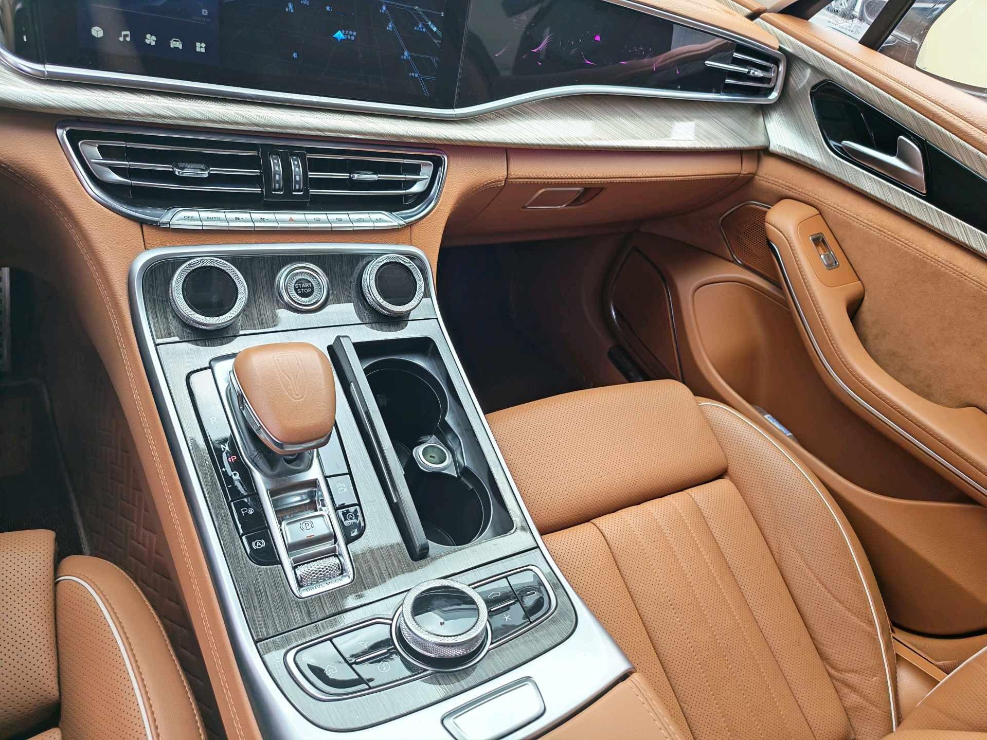 HongQi H9 2023 2.0T Zhilian Qichang Edition 6