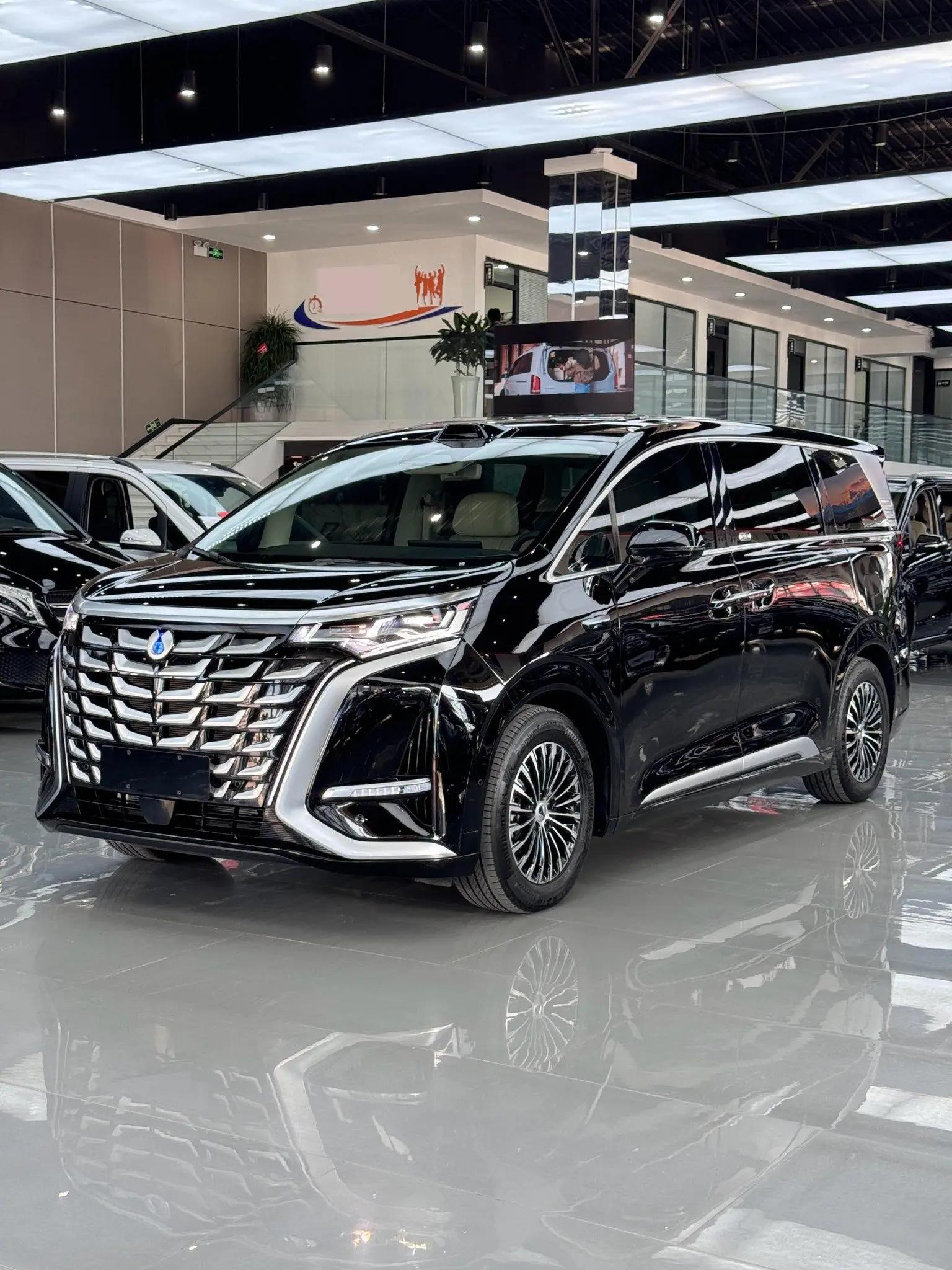 Denza 2025 Denza D9 DM-i 1.5T CVT Intelligent Driving Version 1020 Four-Wheel-Drive Prestige Model Automatic