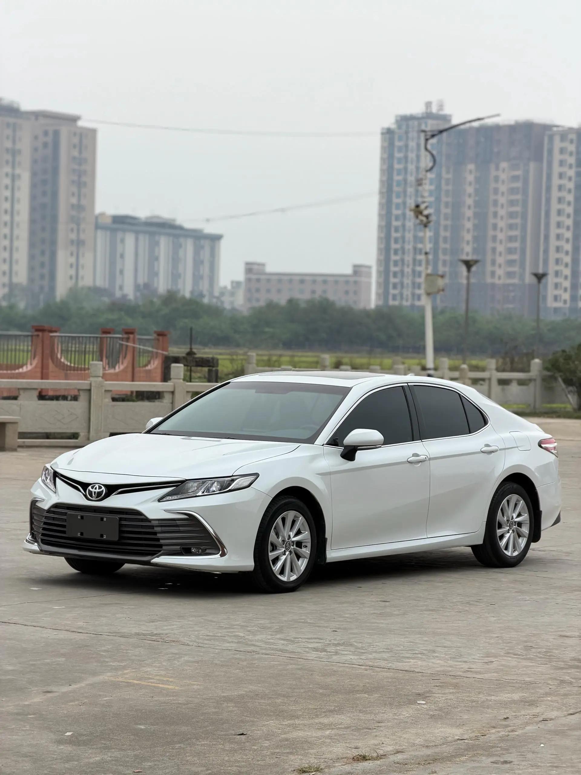 Camry 2021 2.0G Deluxe Edition
