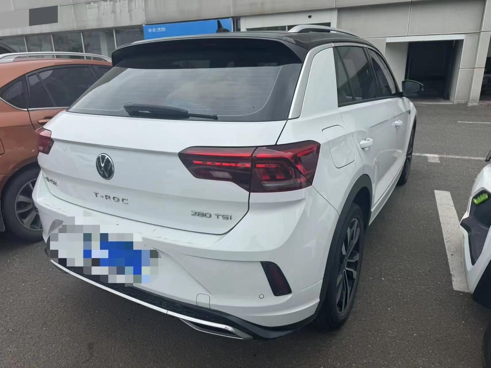 T-ROC Tange 2021 to 280TSI DSG Two-Drive Deluxe Zhilian Edition 2