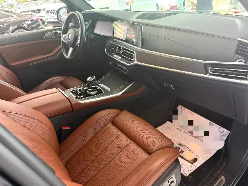 BMW X7 2021 xDrive40i exclusive M sports suit 5