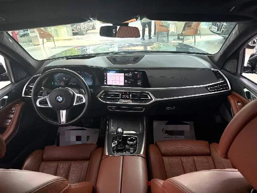 BMW X7 2021 xDrive40i exclusive M sports suit 7