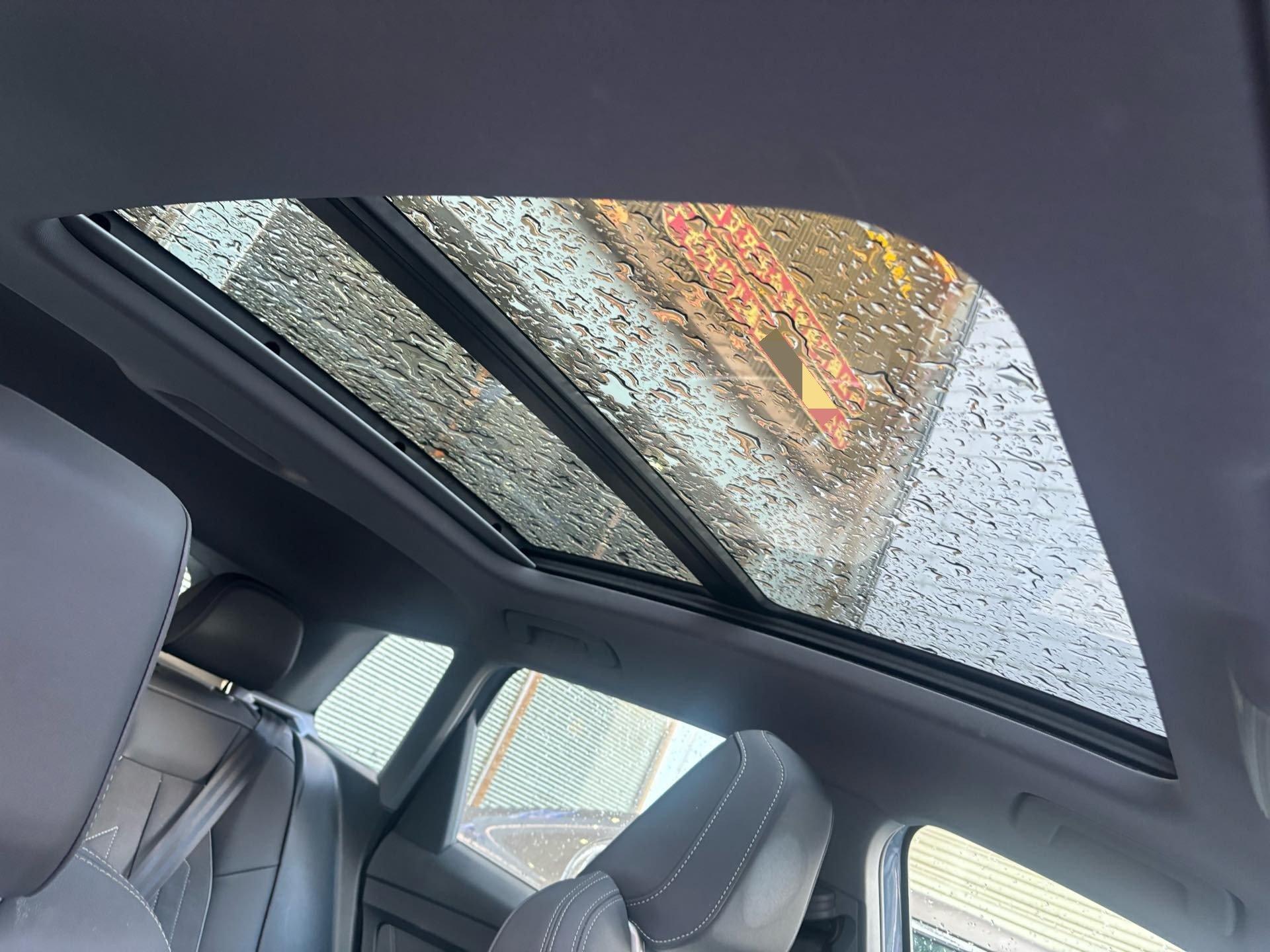 Audi Q4 e-tron 2022 50 e-tron quattro Edition 4