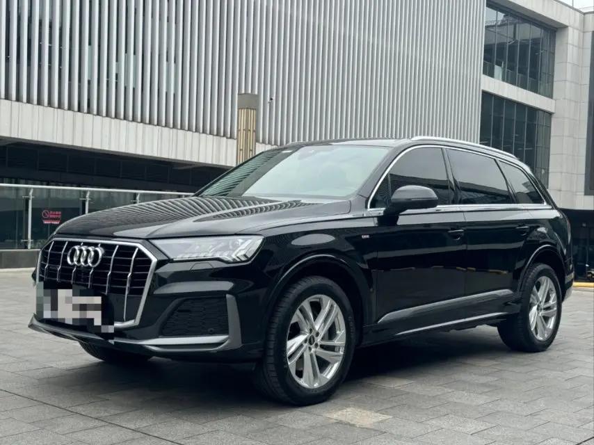 Открыть галерею: Audi Q7 (Imported) 2023 Q7 2.0TFSI 45TFSI Quattro S line Sport Automatic