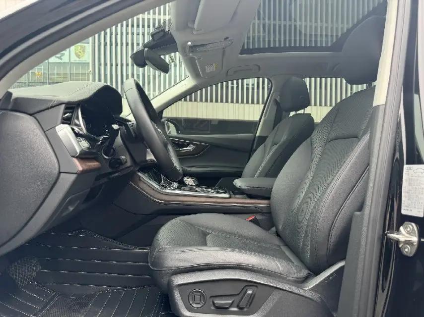 Audi Q7 (Imported) 2023 Q7 2.0TFSI 45TFSI Quattro S line Sport Automatic 4