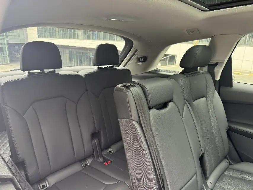Audi Q7 (Imported) 2023 Q7 2.0TFSI 45TFSI Quattro S line Sport Automatic 6