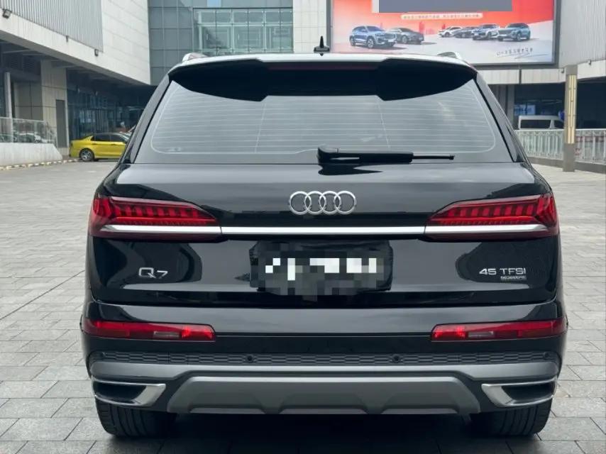 Audi Q7 (Imported) 2023 Q7 2.0TFSI 45TFSI Quattro S line Sport Automatic 8