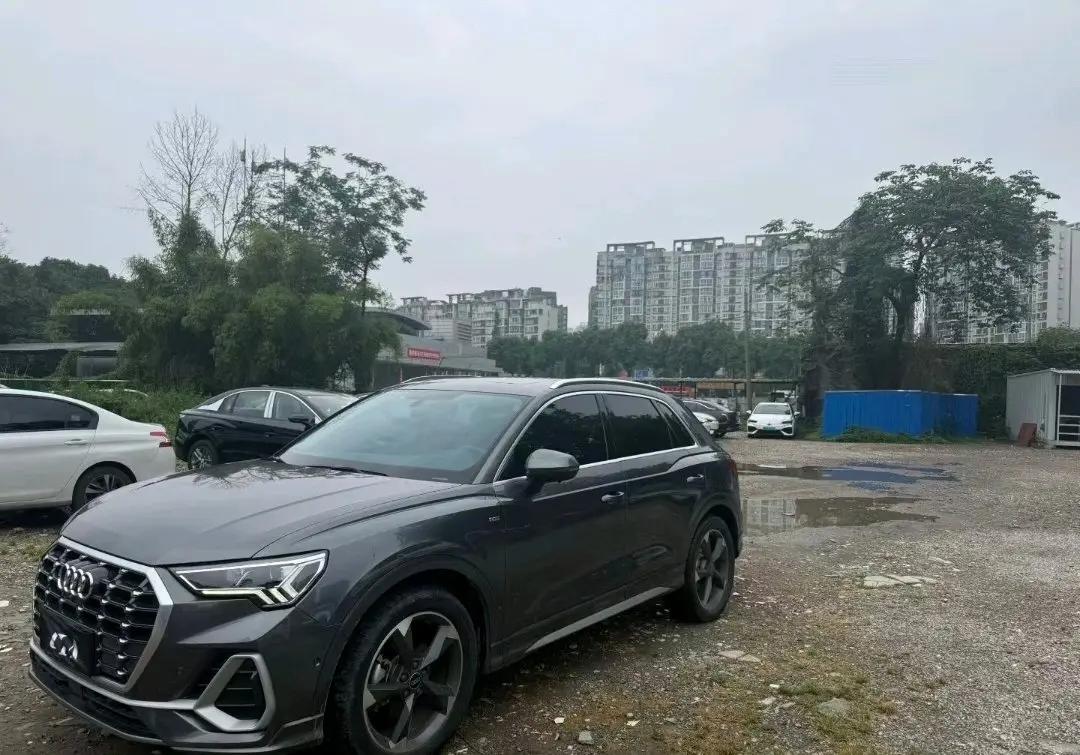 Audi Q3 2022 35 TFSI Fashion Dynamic