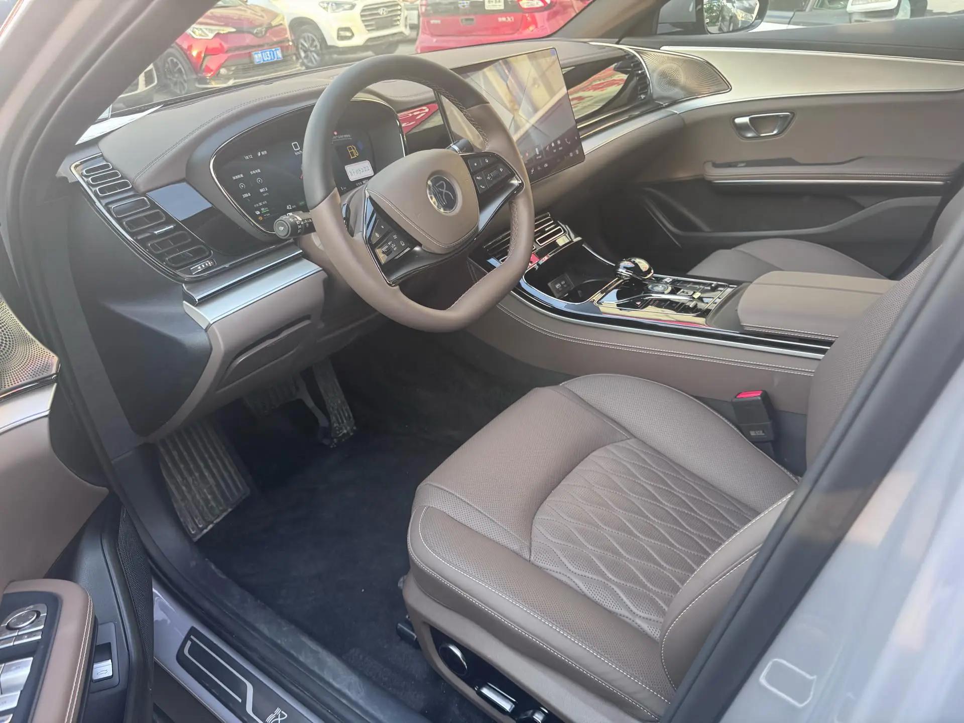 BYD 2025 Han DM-i 1.5T stepless 125KM laser Radar intelligent driving automatic gear 5