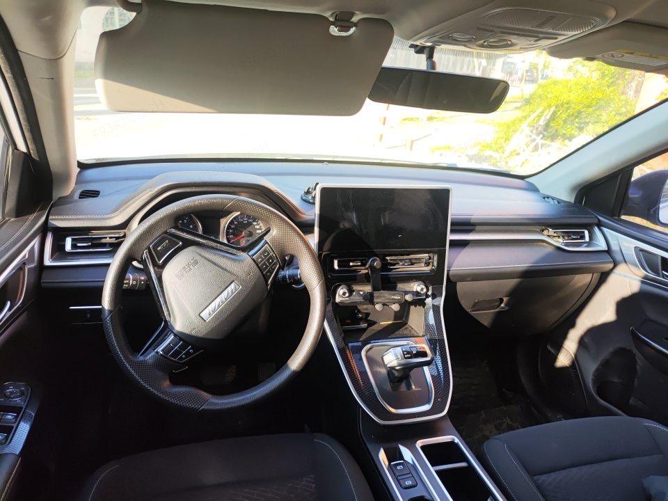 Haval 2023 M6 PLUS 1.5T Elite Smart Connect Automatic 3
