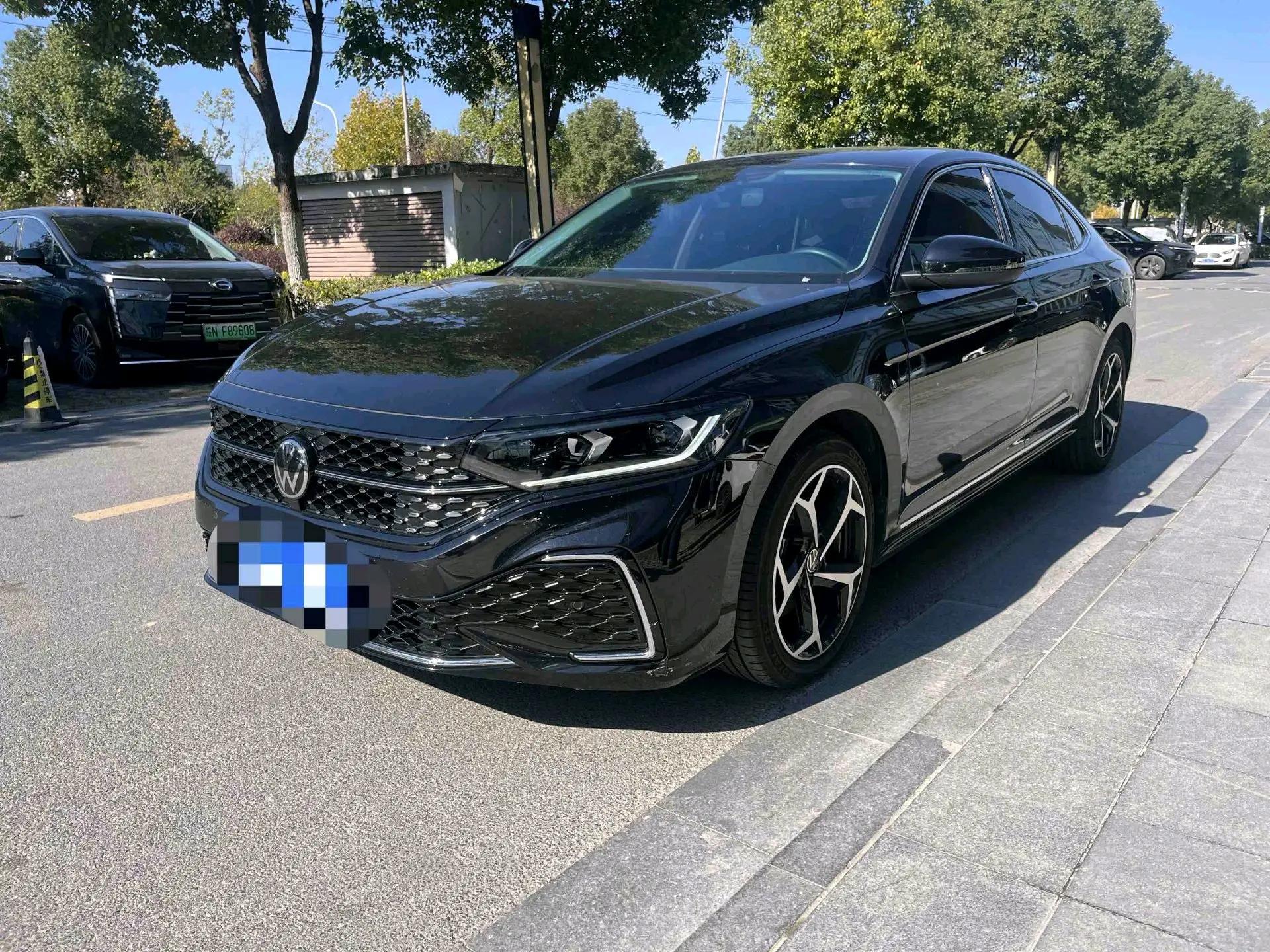 Volkswagen 2025 Passat 2.0TSI 380TSI Subut Longteng Edition Automatic Gear