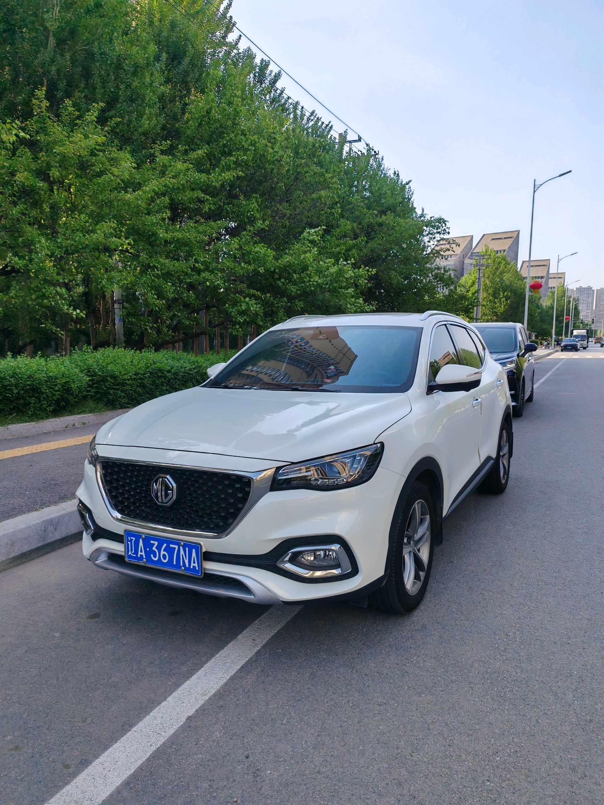 Открыть галерею: MG HS 2019 30T Automatic Two-Drive Trophy Super Power Edition Country VI