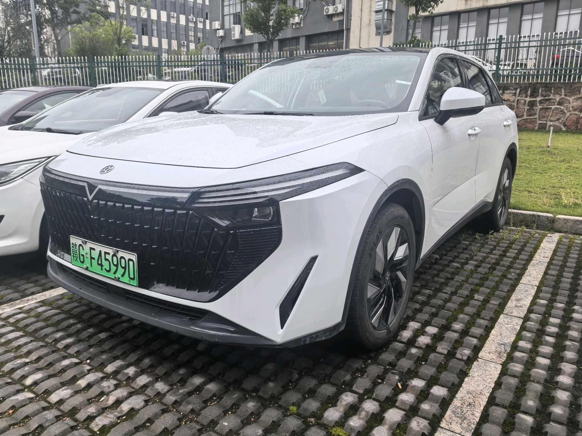 Venucia Big V DD-i Super Hybrid 2023 60km iD Edition
