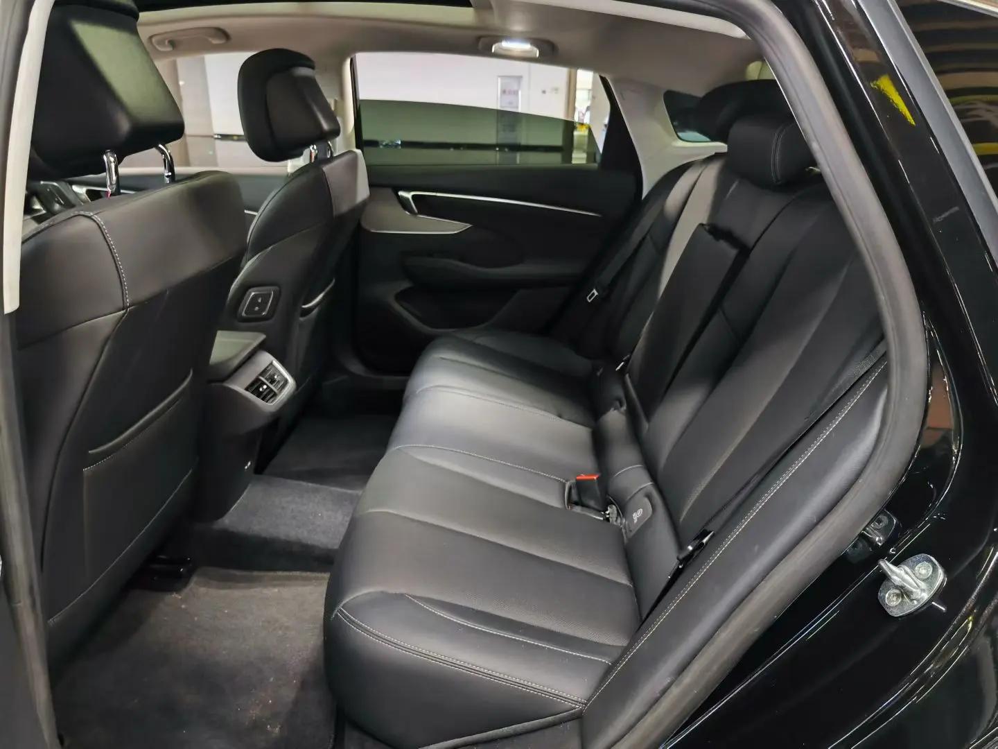 Buick 2026 LaCrosse 2.0T 28T Platinum Edition Automatic Gear 6