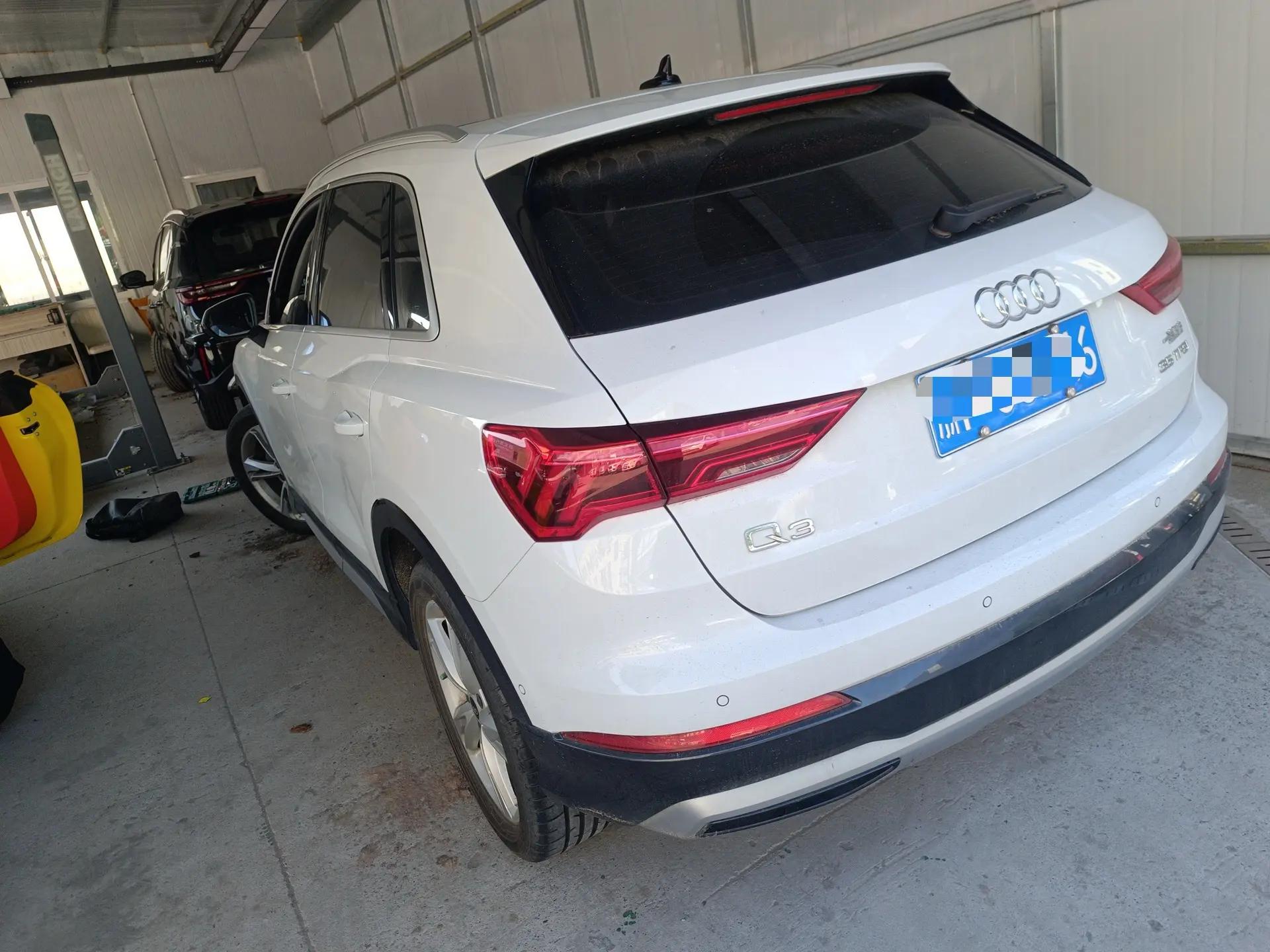 Audi Q3 2022 35 TFSI Fashion Elegant 3
