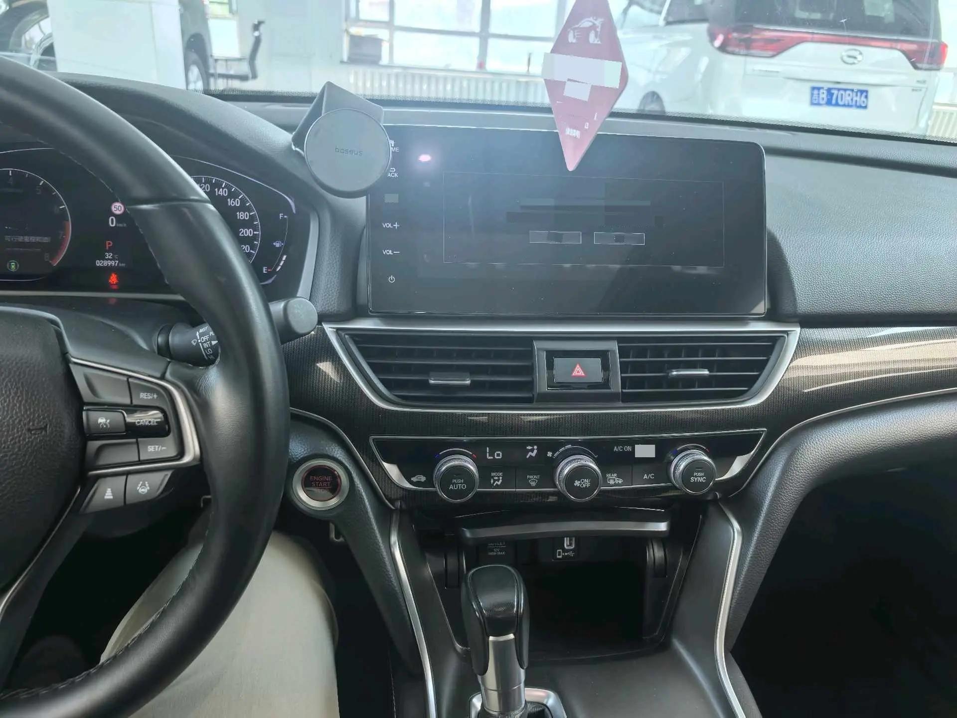 Accord 2022 260TURBO Magic Night Premium Edition 10