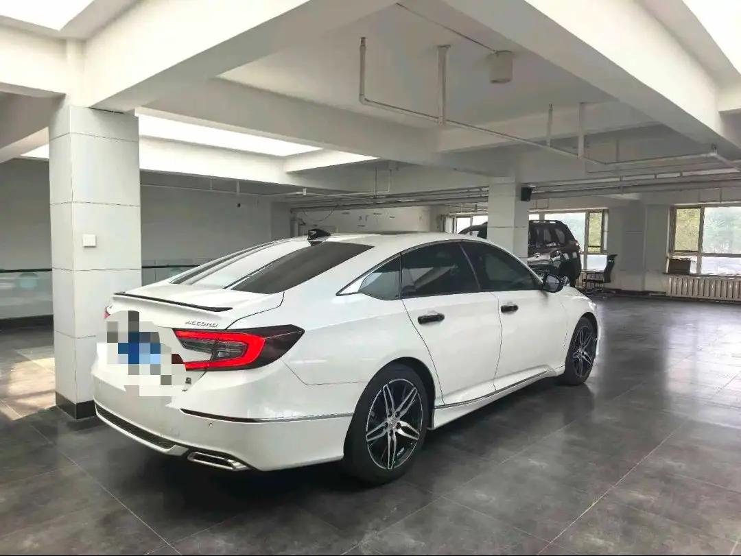 Accord 2022 260TURBO Magic Night Premium Edition 4