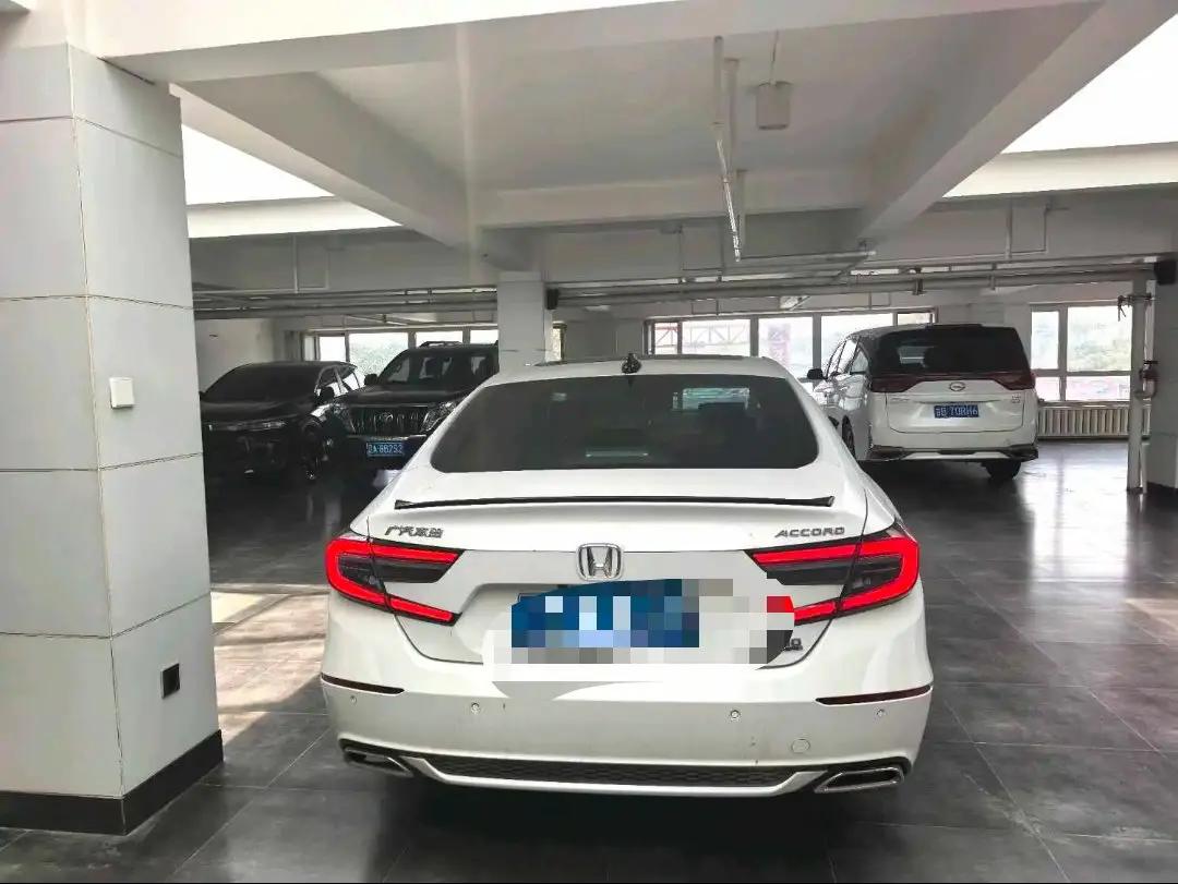 Accord 2022 260TURBO Magic Night Premium Edition 5