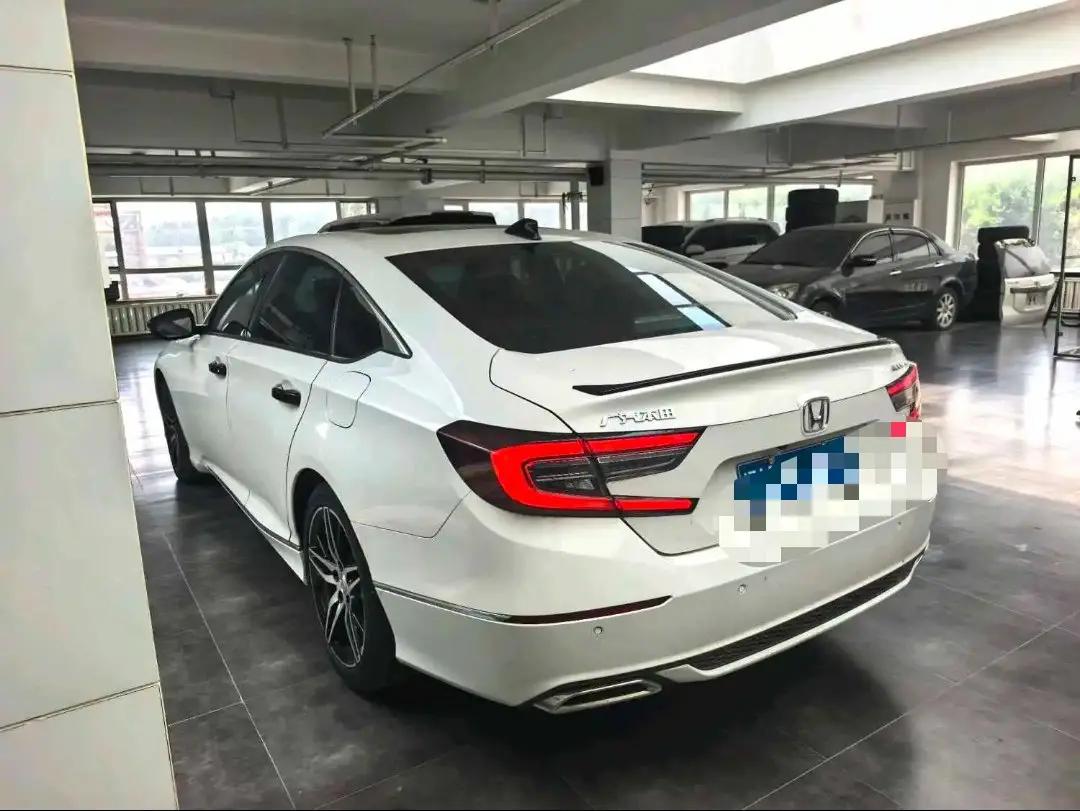 Accord 2022 260TURBO Magic Night Premium Edition 6