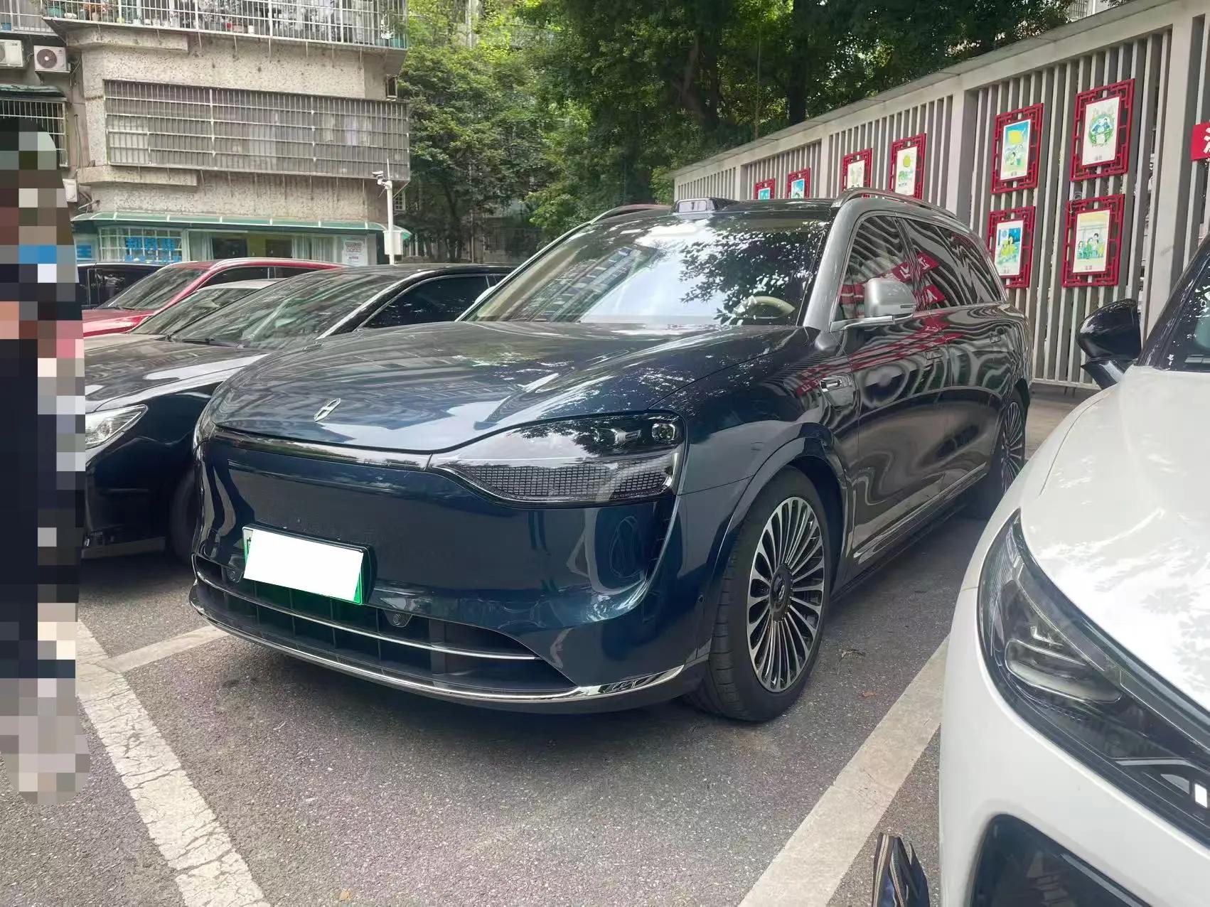 AITO 2025 Model AITO M9 Range-Extended Ultra Version 52kWh 6-Seater Automatic