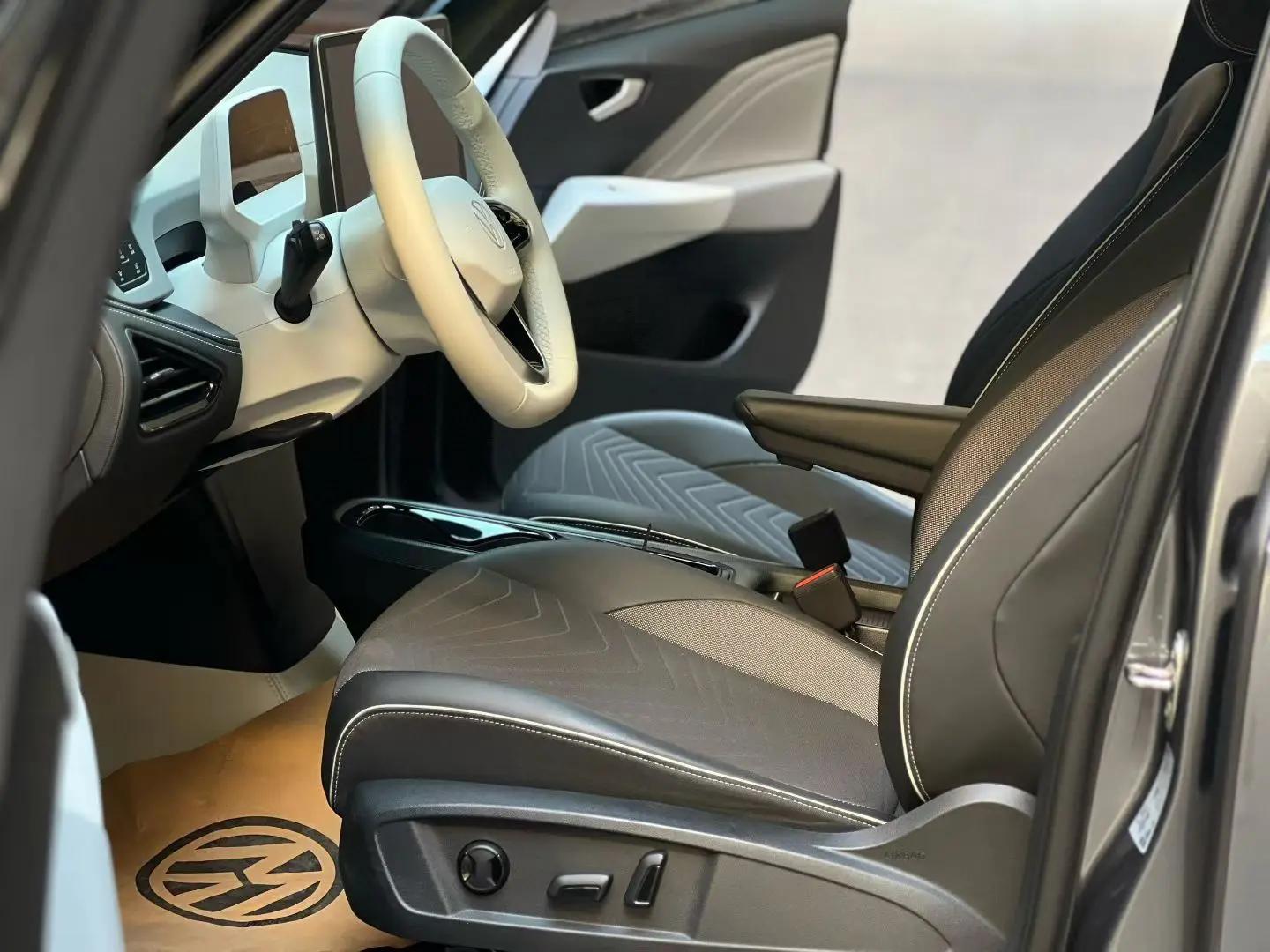 Volkswagen 2025 ID. 3 smart superior oxygen version automatic gear 6