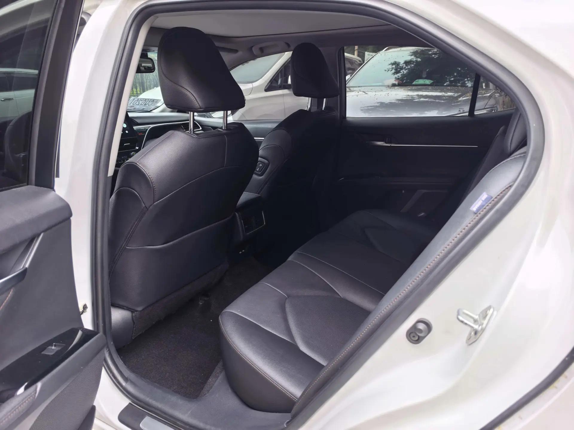 Camry 2021 2.5G Deluxe Edition 8