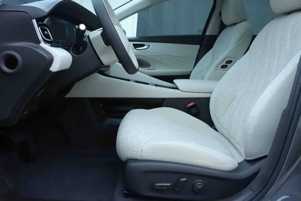 Roewe D7 2023 DMH 125km Flagship 3