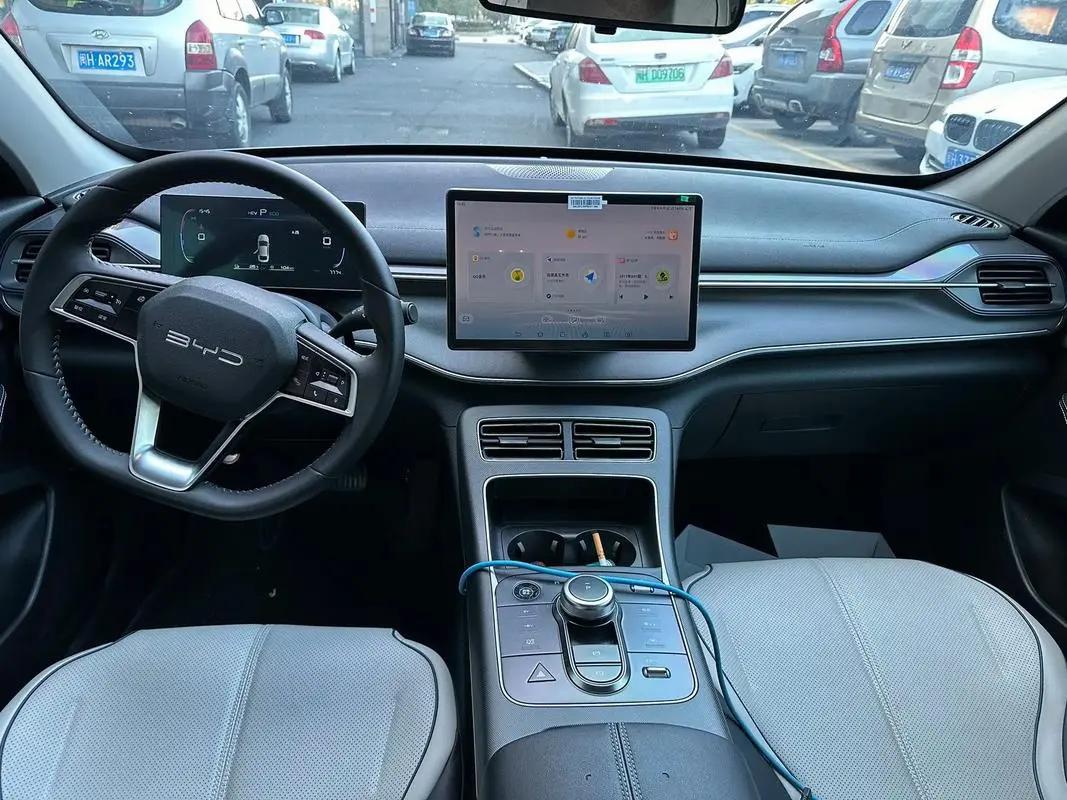 BYD 2024 Destroyer 05 DM-i 1.5 CVT Glory Edition 55KM Luxury Automatic 5