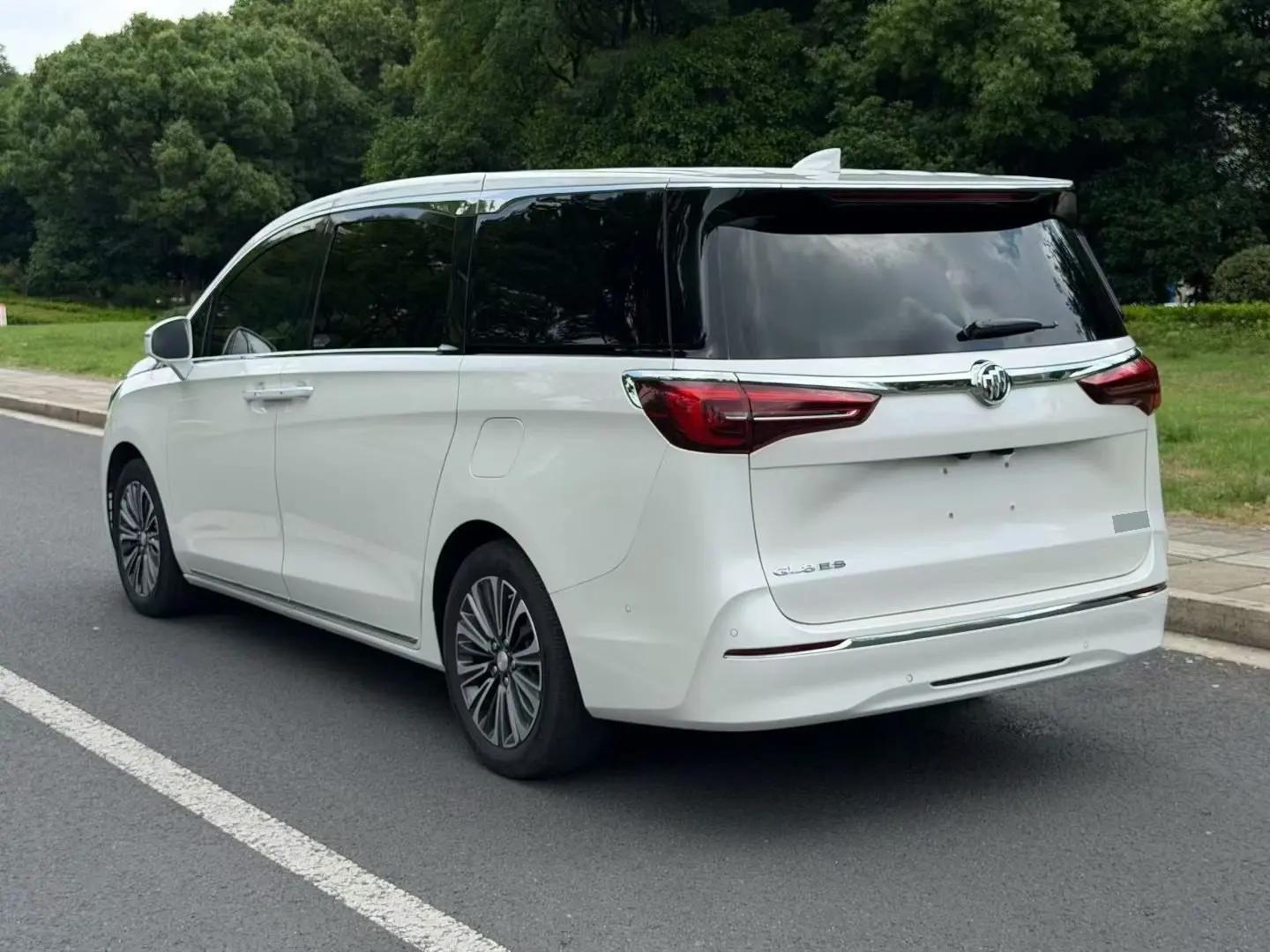 Buick GL8 2023 ES Lu Zun 653T Luxury Model 7