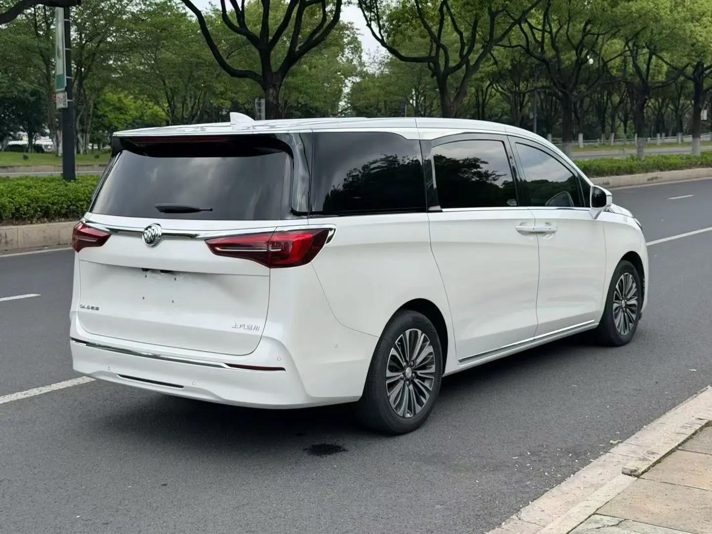 Buick GL8 2023 ES Lu Zun 653T Luxury Model 9