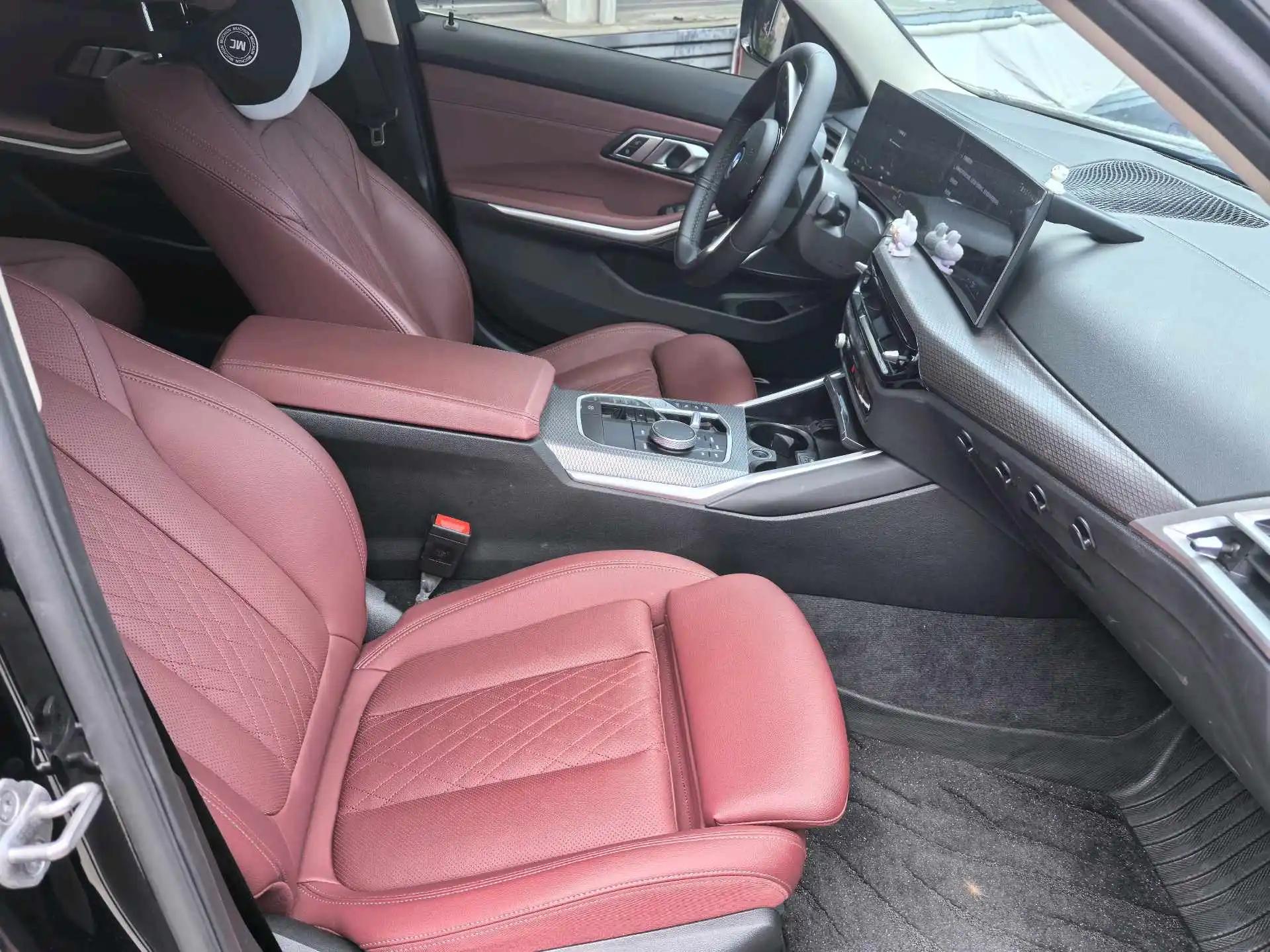 BMW 3 Series 2025 Model 330Li 2.0T M Sport Night Edition Automatic 5