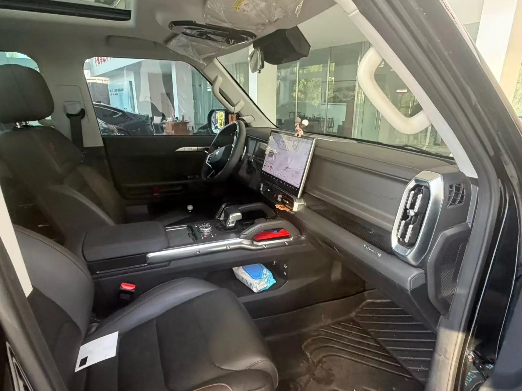 Jetour 2024 Traveler 2.0T Four-wheel Drive Through PRO Entertainment Edition Automatic Gear 2