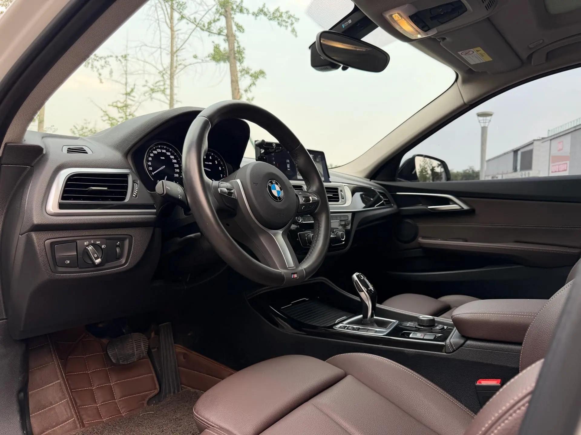 BMW 1 Series 2020 120i M Sports Suit 10